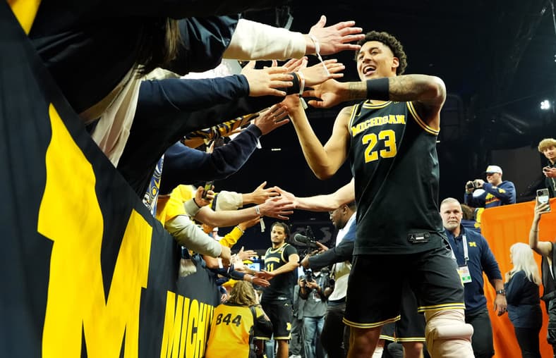 NCAA Basketball: Final Four National Semifinal-Michigan at Arizona