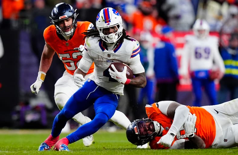 NFL: AFC Divisional Round-Buffalo Bills at Denver Broncos