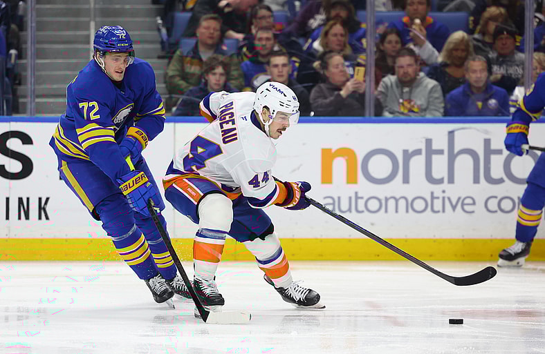 NHL: New York Islanders at Buffalo Sabres