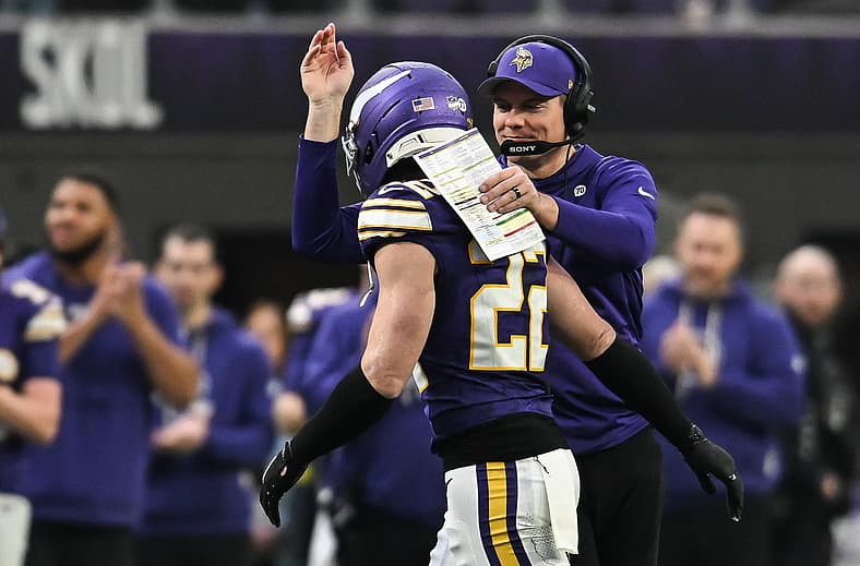 NFL: Green Bay Packers at Minnesota Vikings