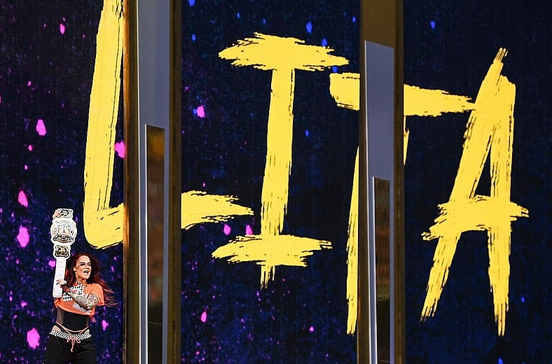 top 10 wwe womens wrestlers