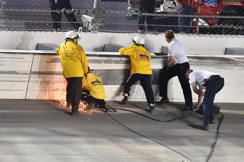 NASCAR Race Today.FireKeepers casino 400