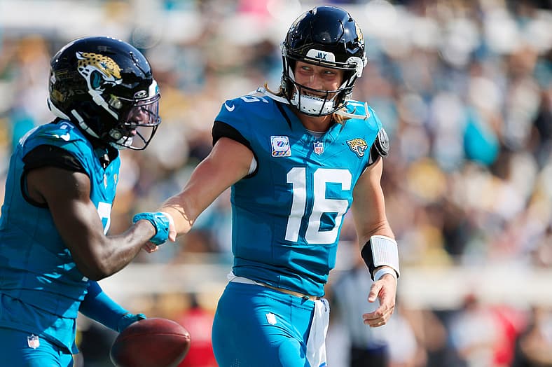 Highest paid NFL players, Highest paid NFL quarterbacks