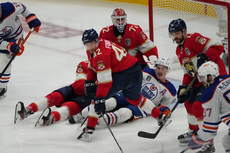 NHL: Stanley Cup Final-Edmonton Oilers at Florida Panthers