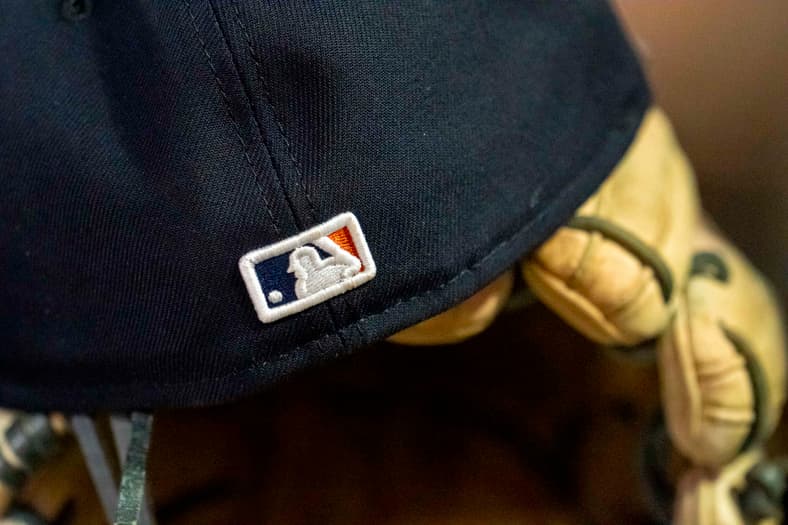 mlb
