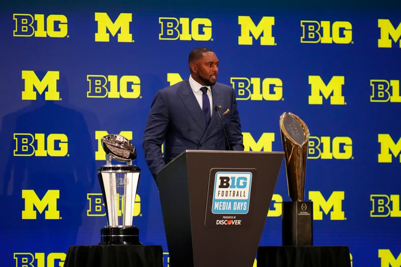 Top 25 college football rankings