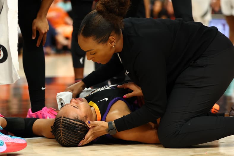 Phoenix Mercury forward Satou Sabally