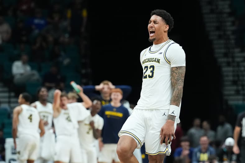 college basketball rankings