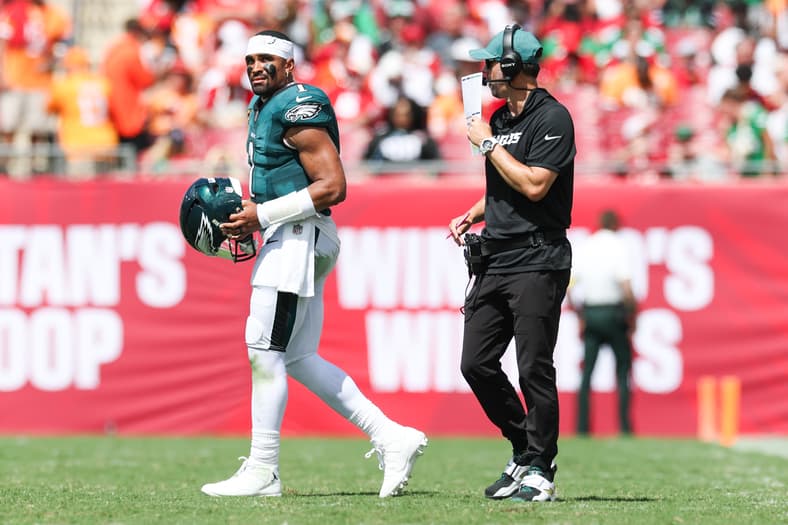 Chicago Bears, Philadelphia Eagles