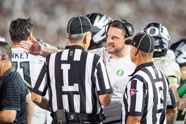 USC Trojans vs Oregon Ducks