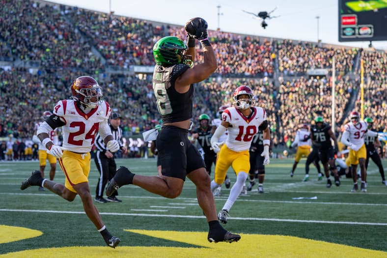 USC Trojans vs Oregon Ducks
