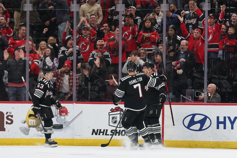 NHL: Detroit Red Wings at New Jersey Devils