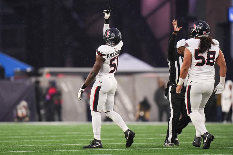 NFL: AFC Divisional Round-Houston Texans at New England Patriots