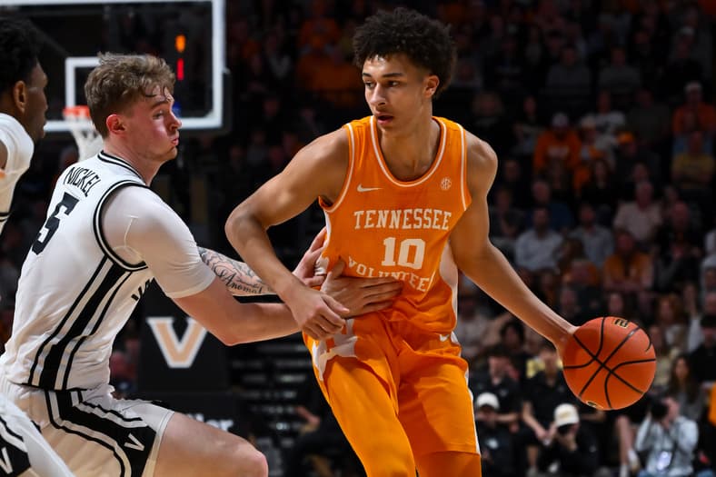 college basketball rankings