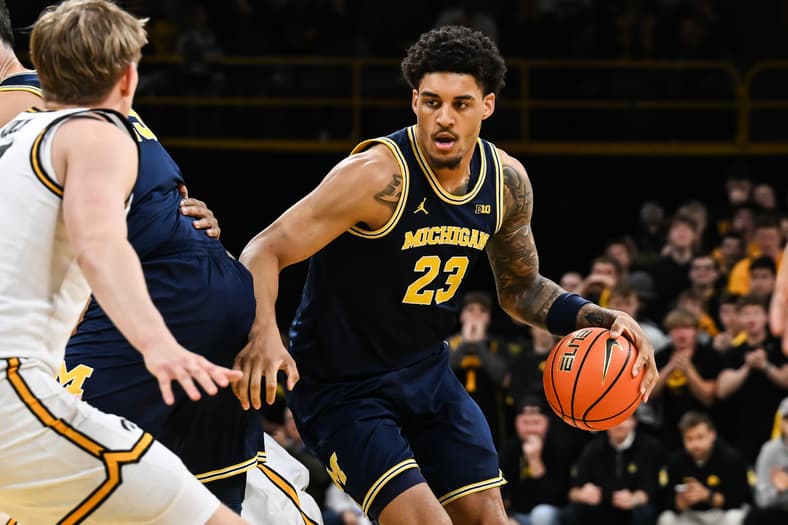 college basketball rankings