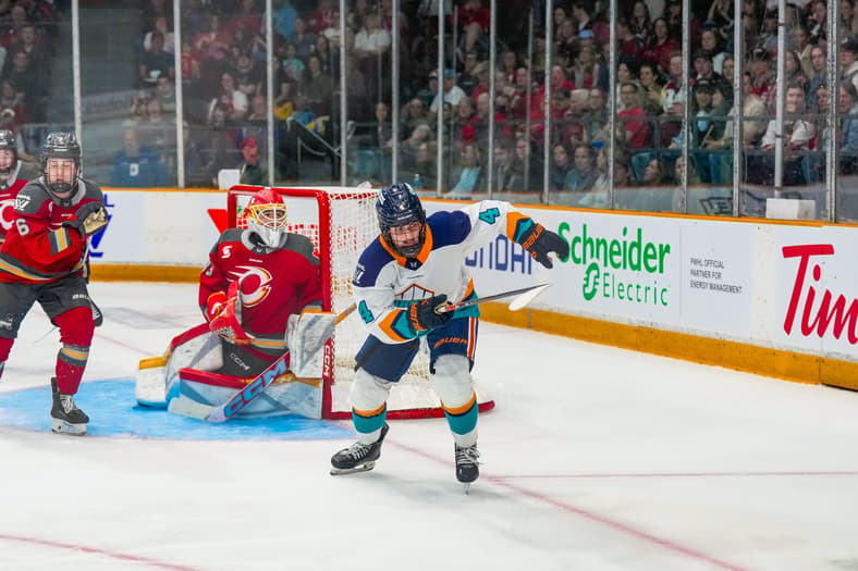 New York Sirens forward Elle Hartje skates away from Ottawa Charge goalie Gwyneth Philips during a 5-1 loss at TD Place.