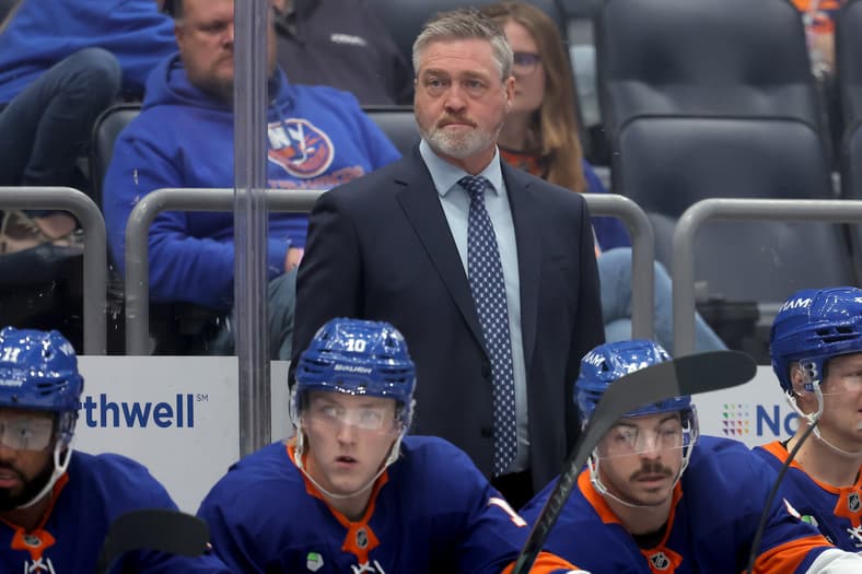 NHL: Pittsburgh Penguins at New York Islanders