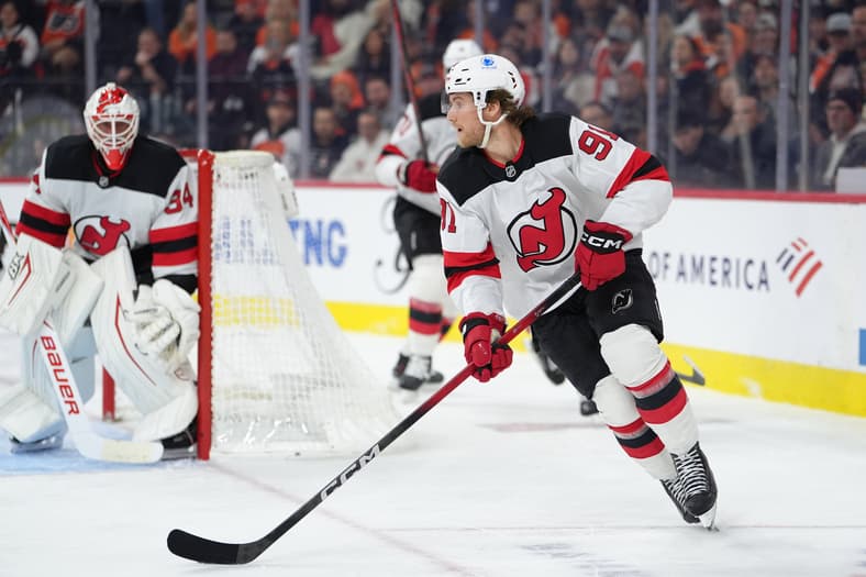NHL: New Jersey Devils at Philadelphia Flyers
