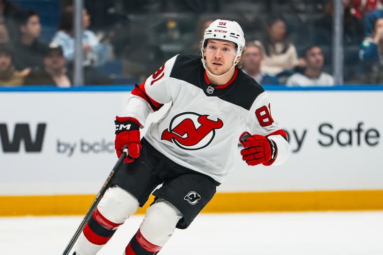 NHL: New Jersey Devils at Vancouver Canucks