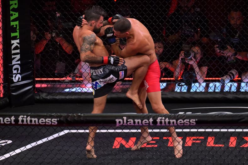 MMA: Diaz vs Perry