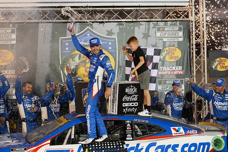 NASCAR: Bass Pro Shops Night Race