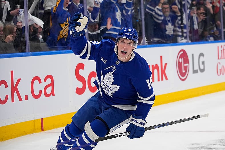 NHL: Stanley Cup Playoffs-Ottawa Senators at Toronto Maple Leafs