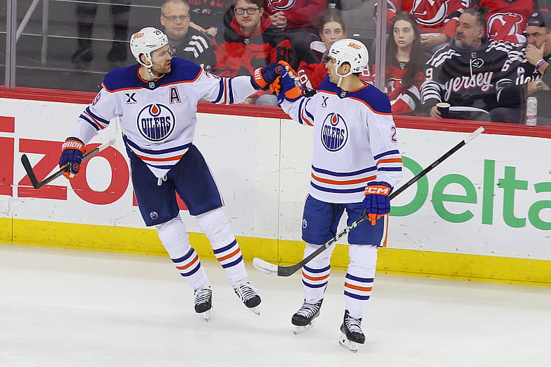 NHL: Edmonton Oilers at New Jersey Devils