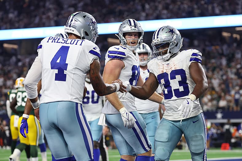 NFL: Green Bay Packers at Dallas Cowboys