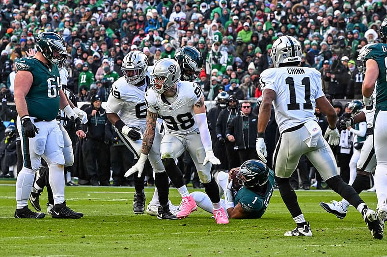 maxx crosby raiders 3-4 defense