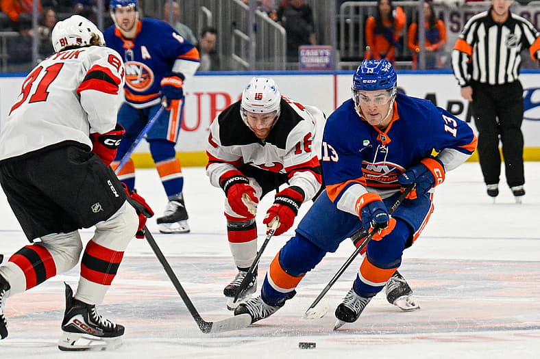 NHL: New Jersey Devils at New York Islanders