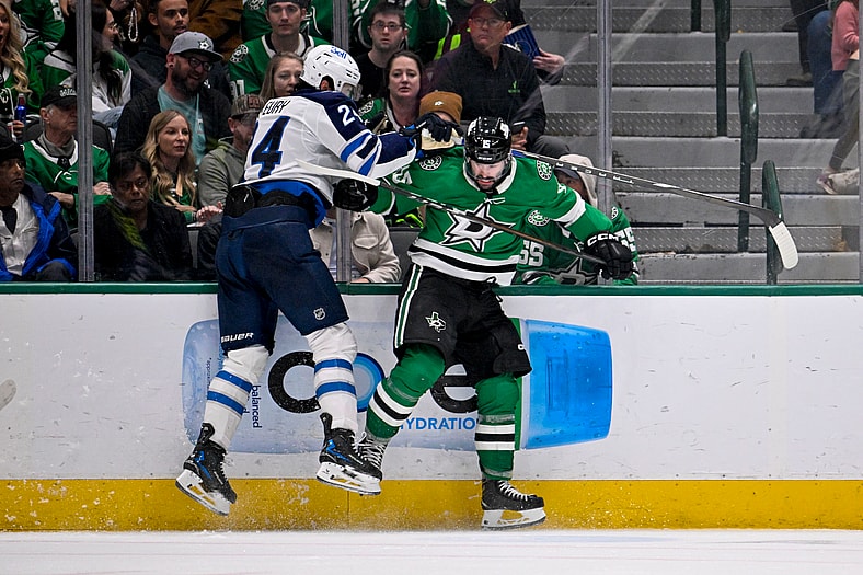 NHL: Winnipeg Jets at Dallas Stars