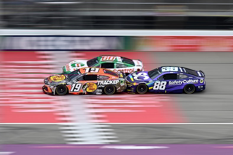 NASCAR: NASCAR Cup Series Race at Michigan
