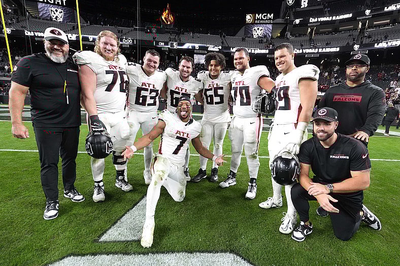 Best NFL offensive lines 2025