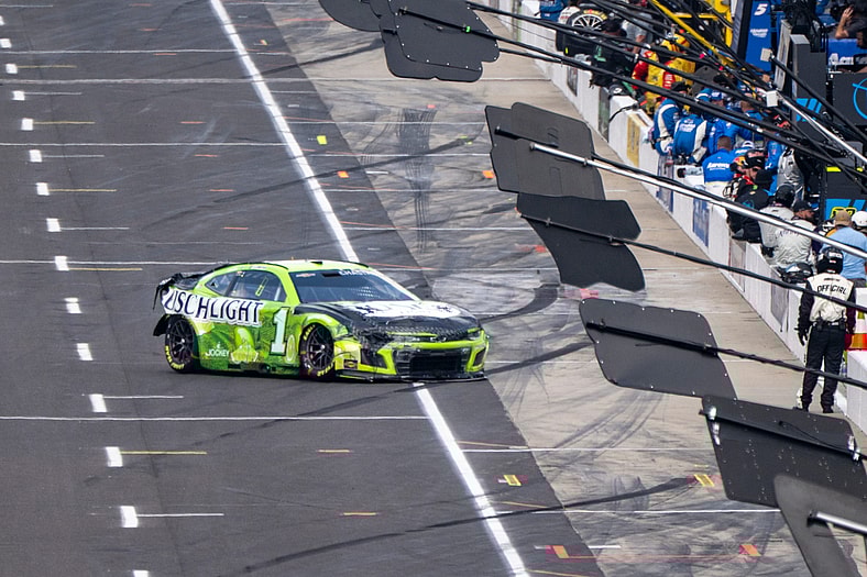 NASCAR predictions for Iowa