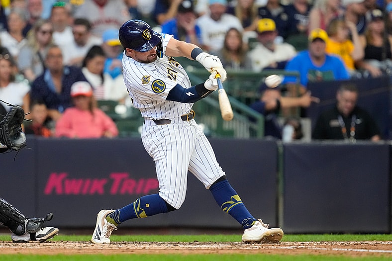 MLB: San Francisco Giants at Milwaukee Brewers