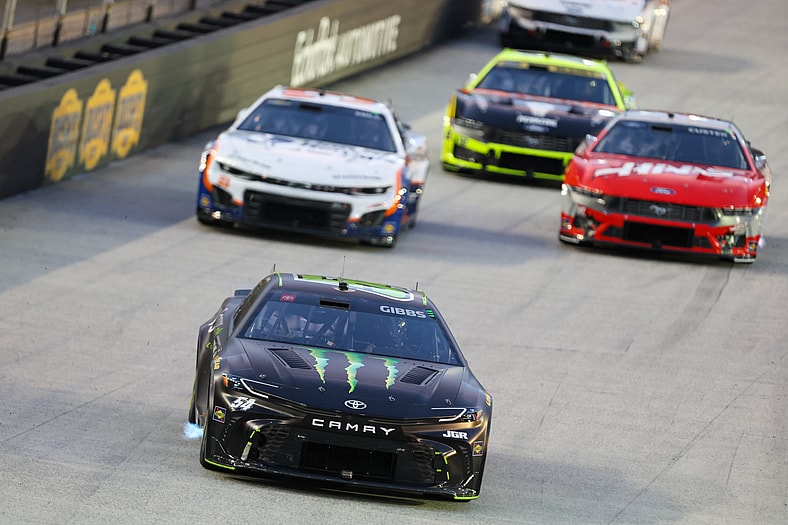 NASCAR Race Today, Bass Pro Shops Night Race