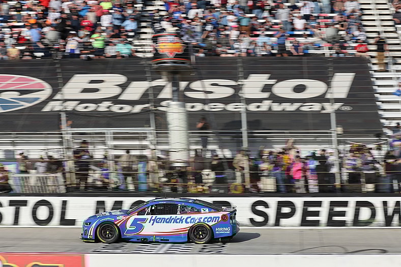 NASCAR: Food City 500, Kyle Larson