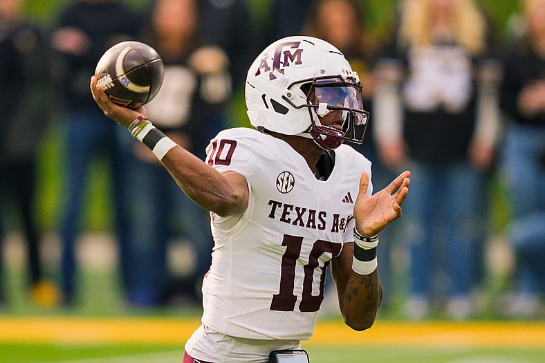 NCAA Football: Texas A&M at Missouri