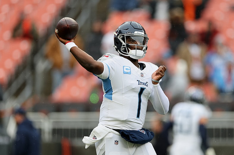 NFL: Tennessee Titans at Cleveland Browns