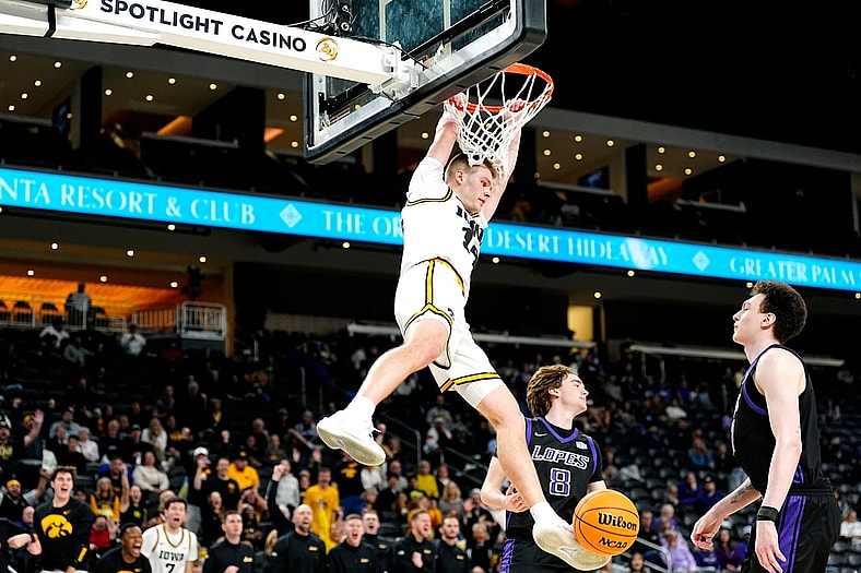 college basketball rankings