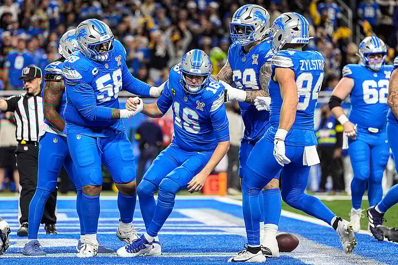 NFL Week 17 Predictions