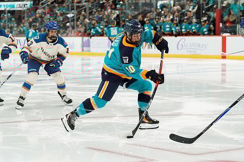 New York Sirens forward Sarah Fillier