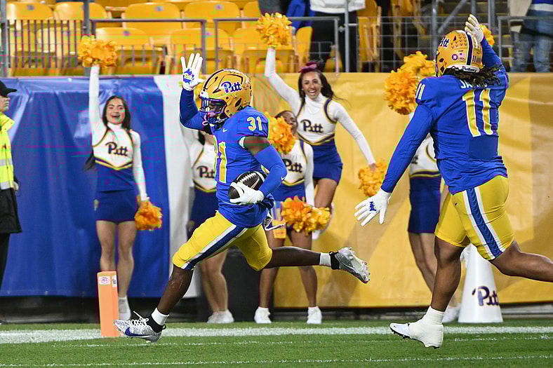 NCAA Football: Syracuse at Pittsburgh