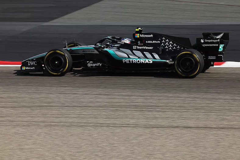F1 Mercedes Kimi Antonelli Bahrain testing 2026