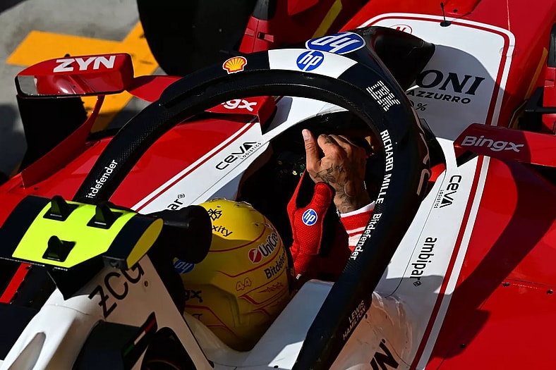 lewis hamilton ferrari f1 testing bahrain day 3