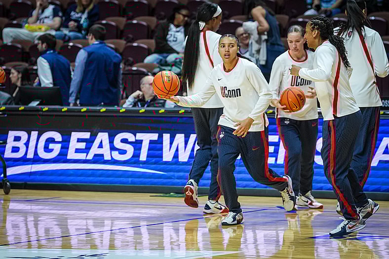 college basketball rankings