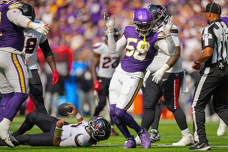 NFL: Houston Texans at Minnesota Vikings