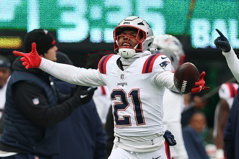 NFL: New England Patriots at New York Jets