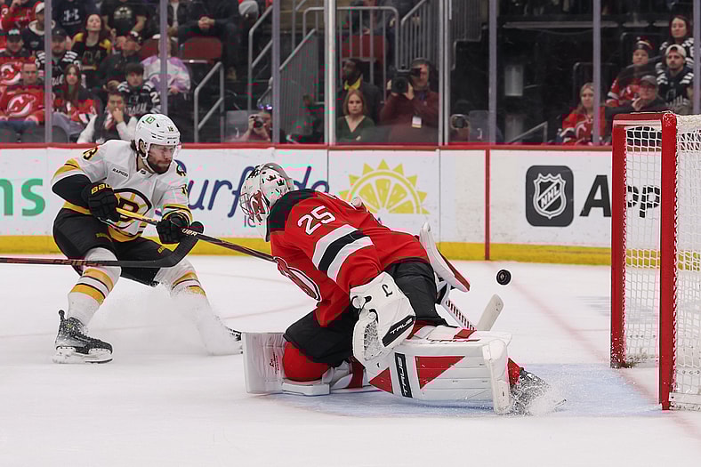 NHL: Boston Bruins at New Jersey Devils