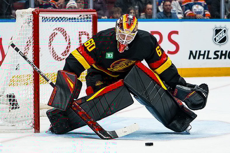 NHL: Edmonton Oilers at Vancouver Canucks